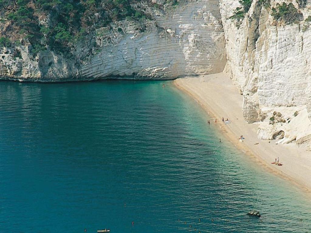 Hotel Alba Del Gargano Mattinata Exterior foto